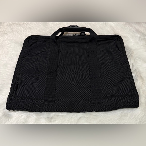 Tumi Vintage Nylon Briefcase with Red Logo Accent - Picture 2 of 14
